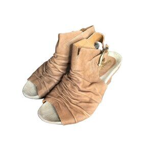 Earthies Women's Bonaire Too Wedge Sandals Leather Upper Buckle Strap Brown 6B